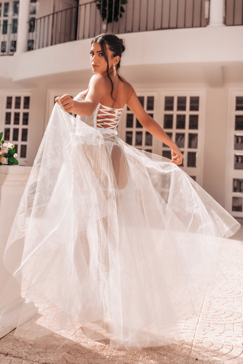 Ensemble 4 pièces blanc, bustier, string et 2 jarretières – Image 6